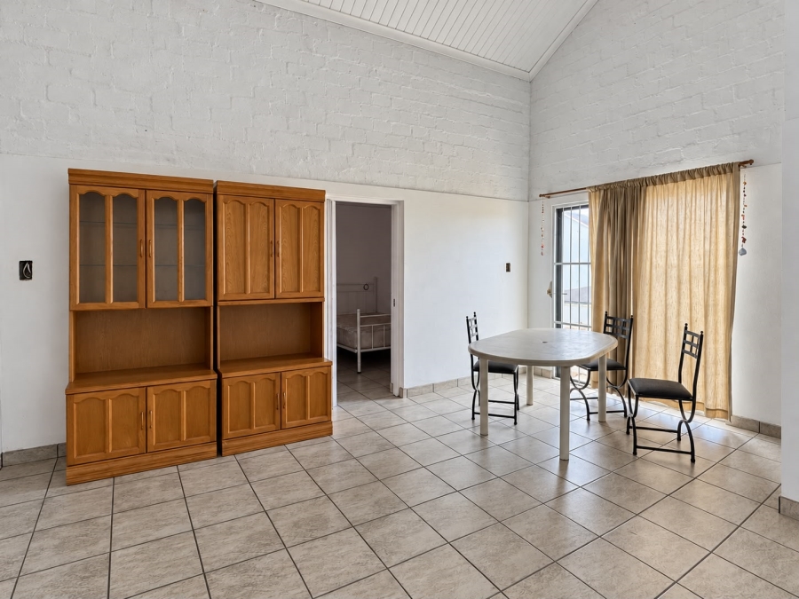 4 Bedroom Property for Sale in Harbour Lights Western Cape